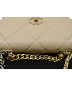 Alternative view of CHANEL19 Replica Nude Bag